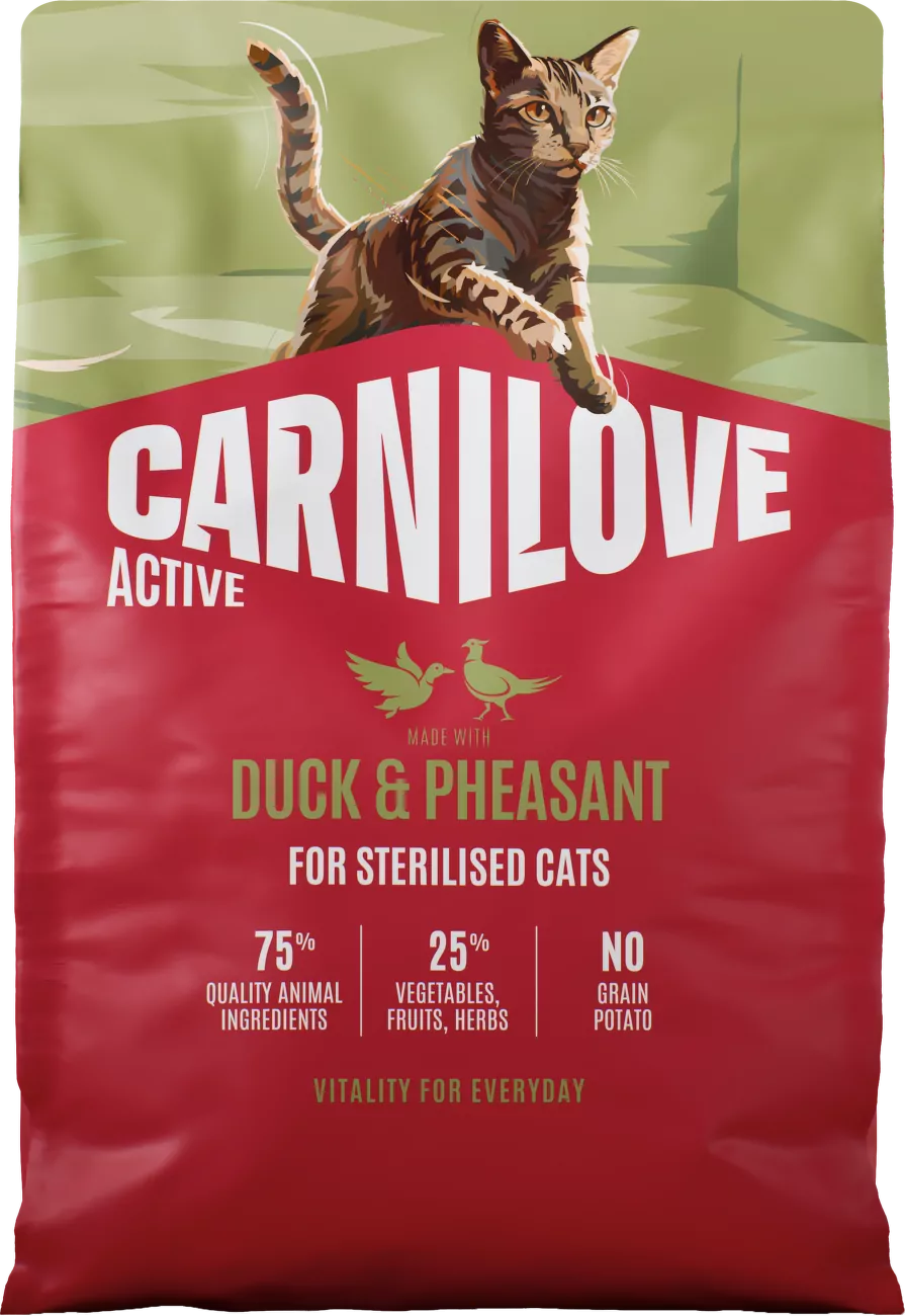 Granule CARNILOVE Active pro sterilizované kočky kachna a bažant 2 kg