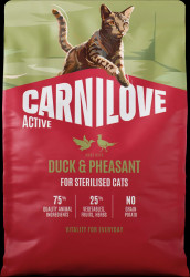 Granule CARNILOVE Active pro sterilizované kočky kachna a bažant 2 kg