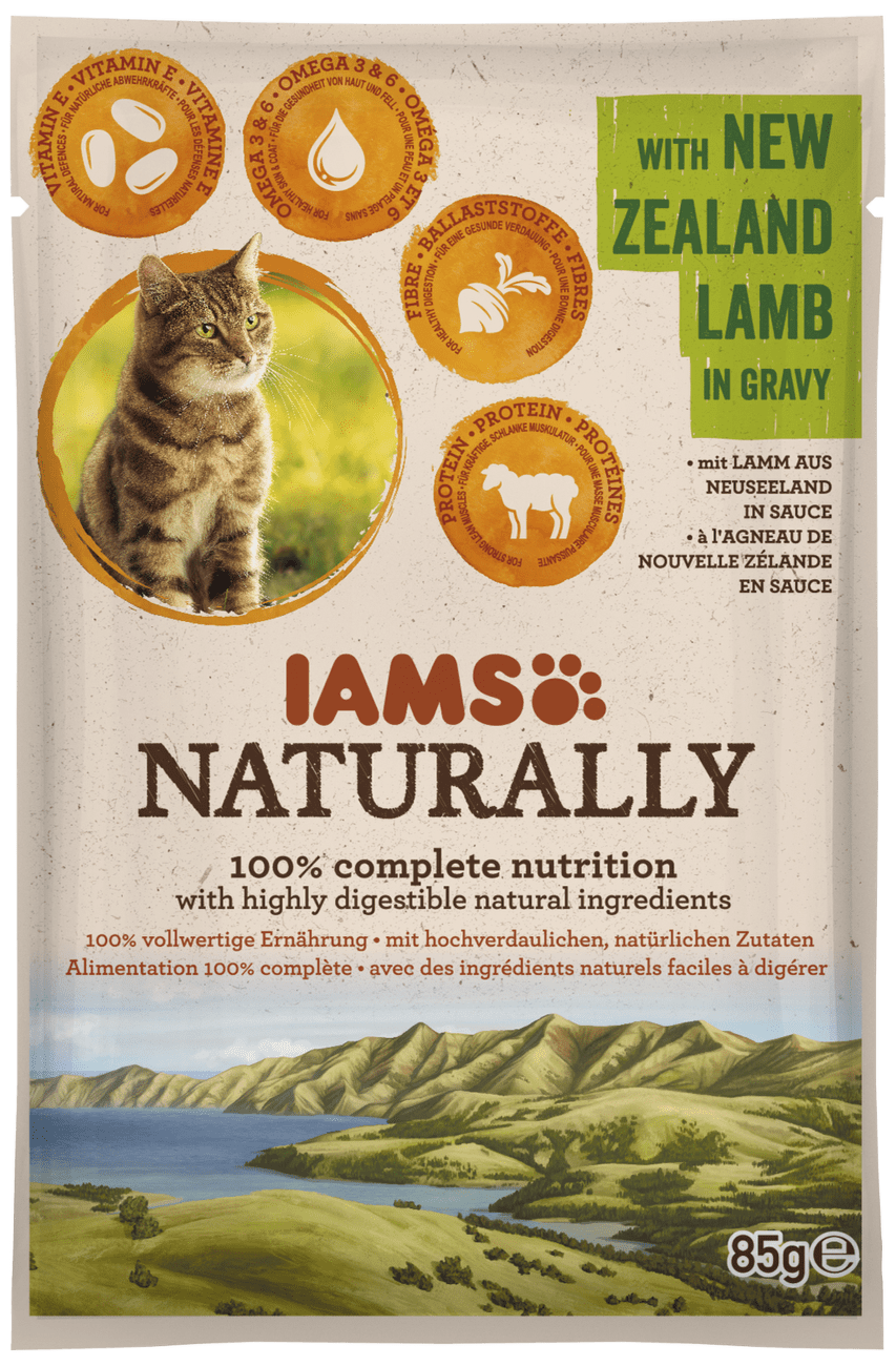 Kapsička IAMS Naturally jehněčí v omáčce 85g