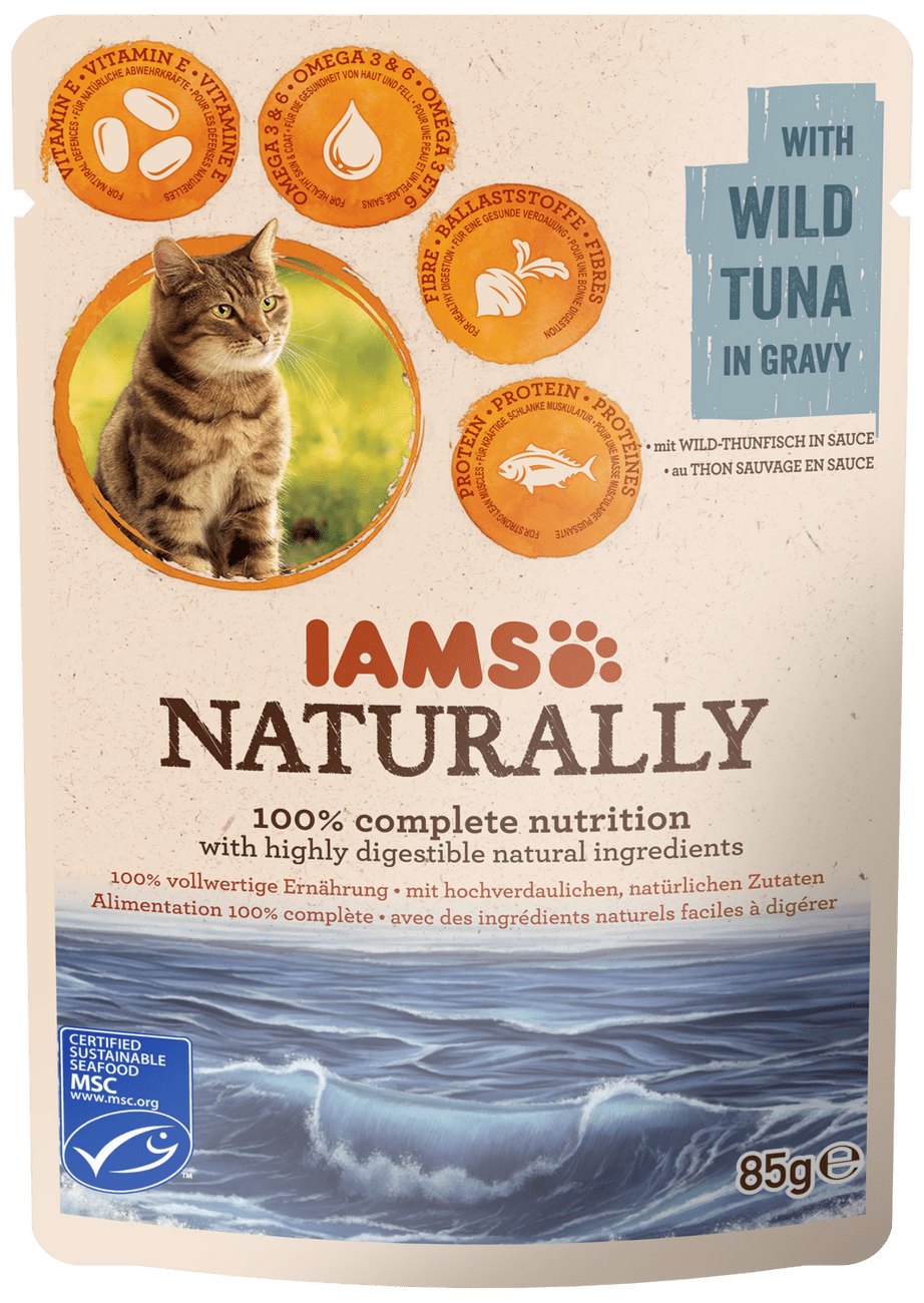 Kapsička IAMS Naturally tuňák v omáčce 85g