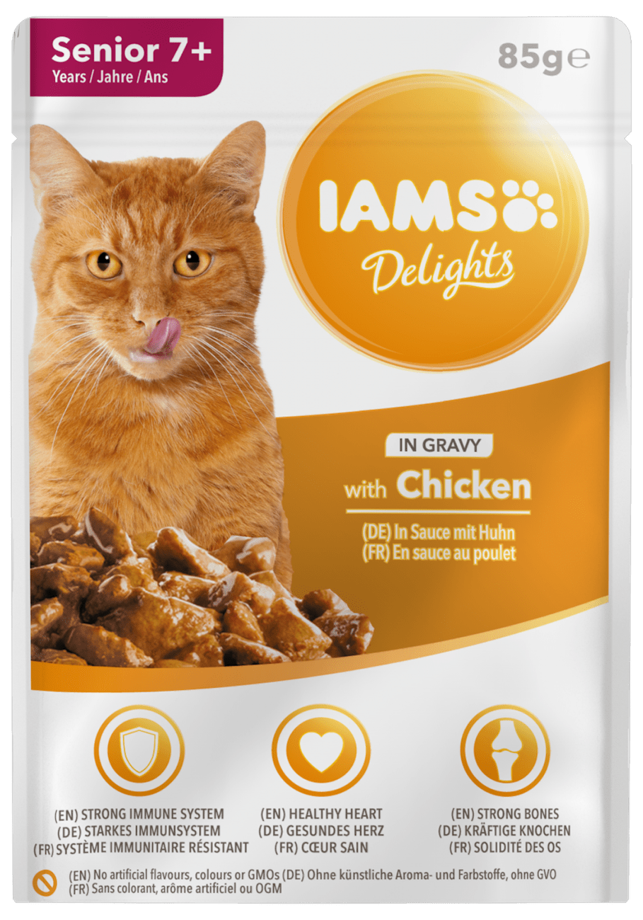 Kapsička IAMS pro starší kočky s kuřecím masem v omáčce 85g