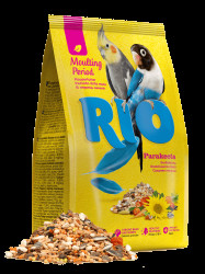 RIO krmivo pro střední papoušky v přepeřovacím období 1 kg